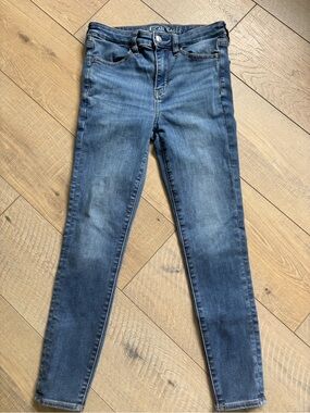 American Eagle Outfitters Women's Skinny Jeans - Medium Blue Wash